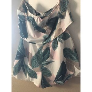 NWOT Missguided jungle print romper
